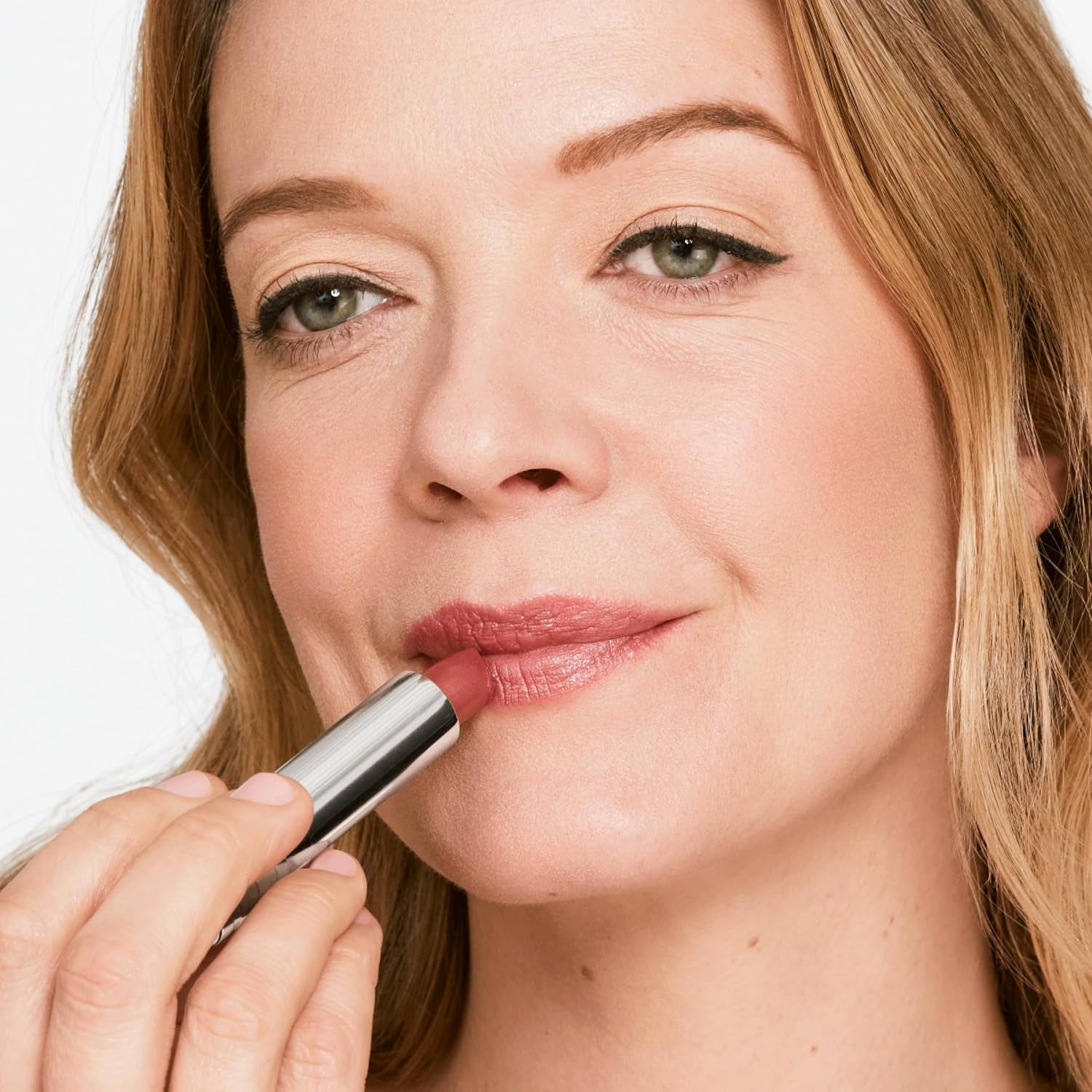 Clinique Dramatically Different™ Lipstick Shaping Lip Colour | Feuchtigkeitsspendender Lippenstift Mit Pflege | Intensiv & Pflegend